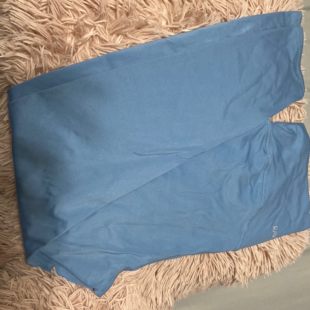 Blue leggings